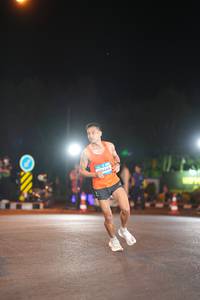 BIB: 979
                            <button type="button" onclick="openModal(22992612)" class="btn btn-primary btn-sm float-right btn-popup" data-toggle="modal" data-target=".modal-high-quality">
                        <i class="fas fa-shopping-cart"></i> Add to Cart
                    </button>
                                            <button type="button" onclick="isThisMe(22992612, true)" class="btn btn-success btn-sm float-right btn-popup btn-isme hidden" data-toggle="tooltip" data-placement="bottom" title="นี่คือรูปของคุณใช่ไหม คลิกที่นี่เพื่อเอาเข้าอัลบั้ม">
                        <i class="fas fa-plus"></i> Add to album
                    </button>
                    <button type="button" onclick="isThisMe(22992612, false)" class="btn btn-warning btn-sm float-right btn-popup btn-isnotme hidden">
                        <i class="fas fa-ban"></i> Remove from album
                    </button>